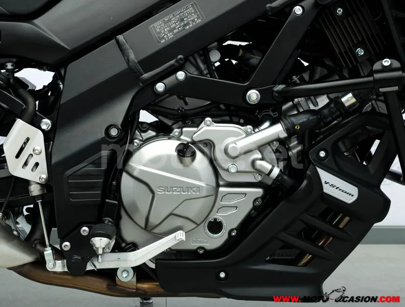 Suzuki V-Strom 650 XT – Vista 5