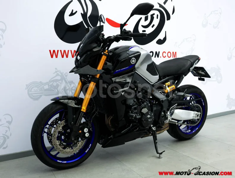 Yamaha MT-09 – Vista 8