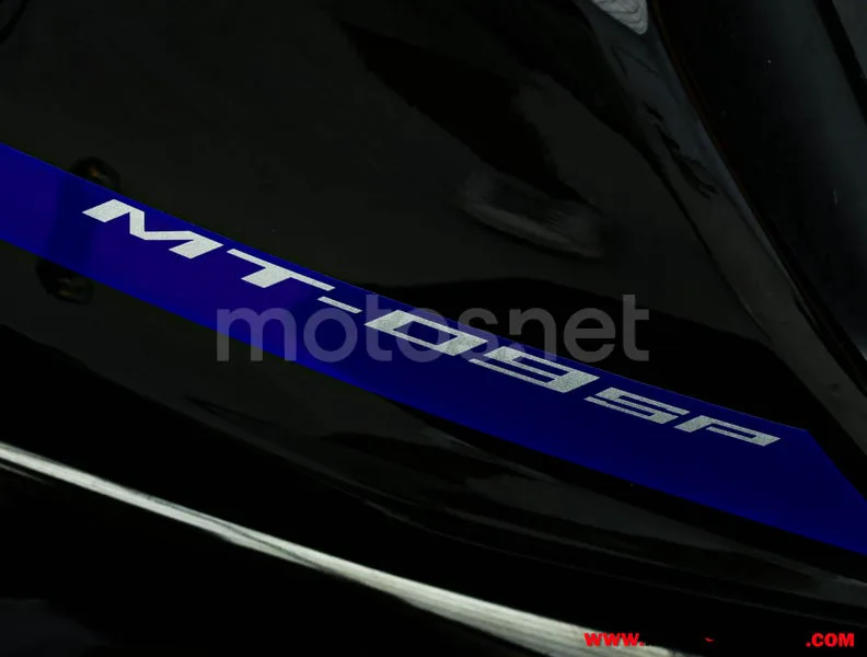 Yamaha MT-09 – Vista 9