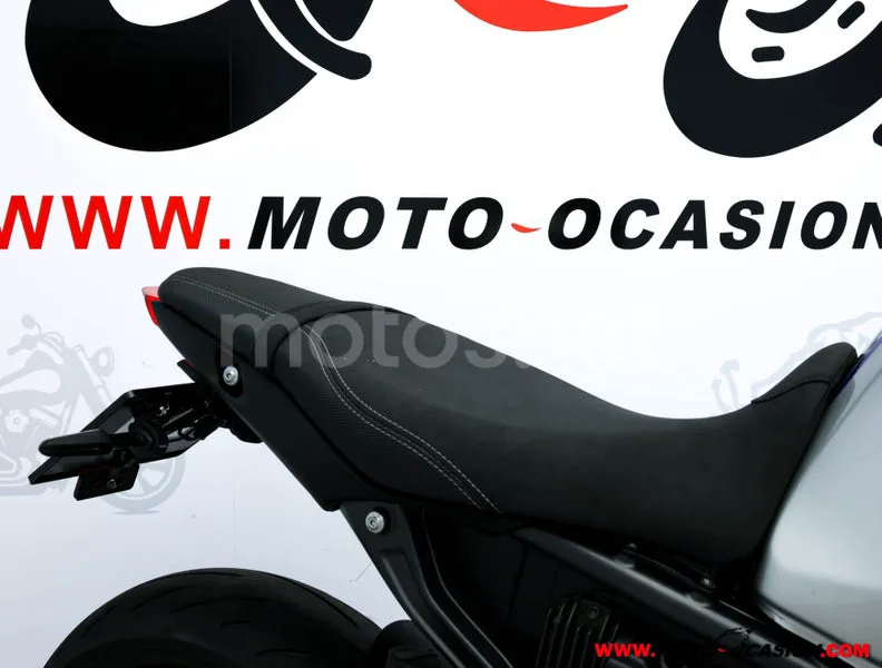 Yamaha MT-09 – Vista 11