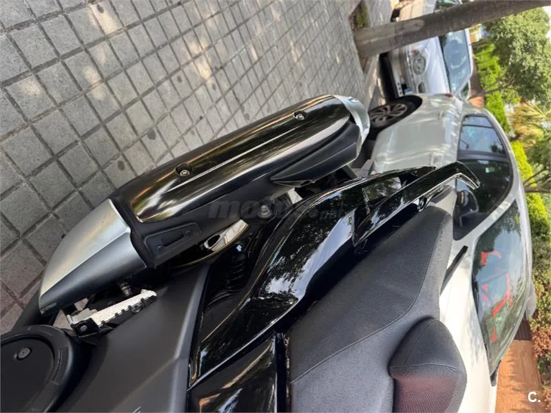 Yamaha TMAX 530 – Vista 9