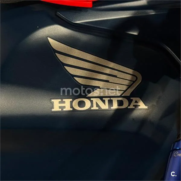 Honda CB 650 R – Vista 11
