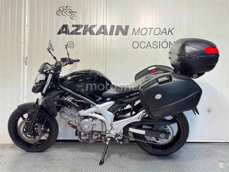 Suzuki SFV 650 Gladius – Vista 3