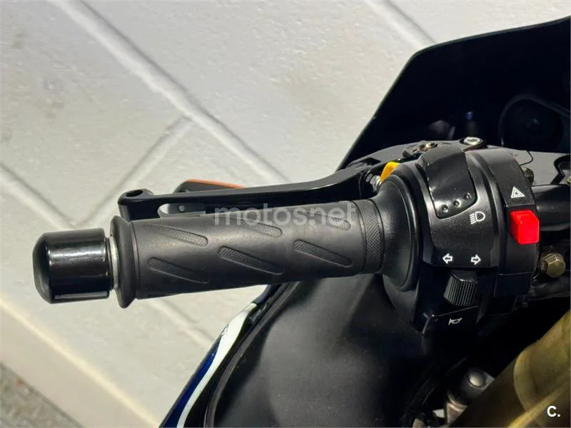 Suzuki GSX-R750 – Vista 5