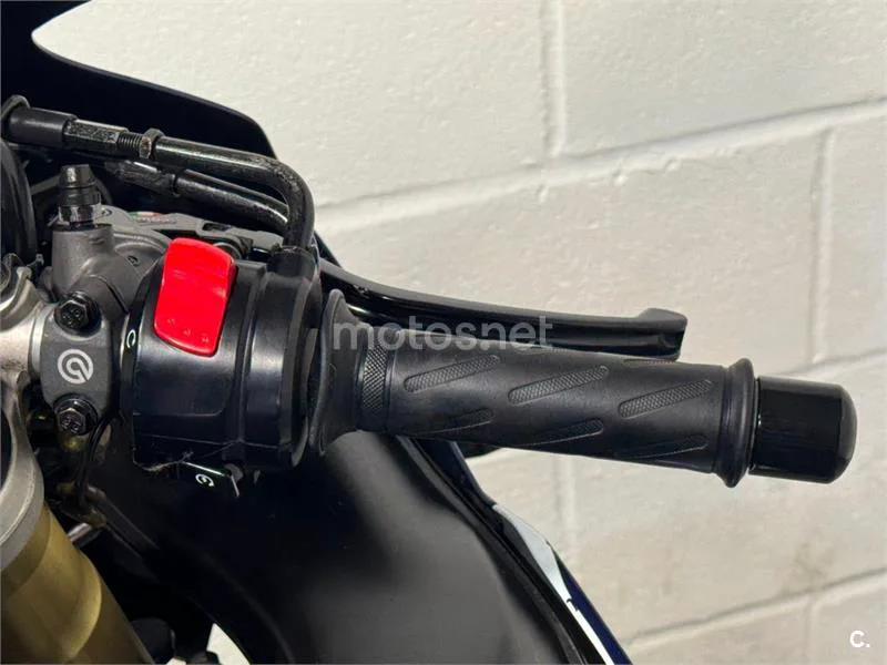 Suzuki GSX-R750 – Vista 7