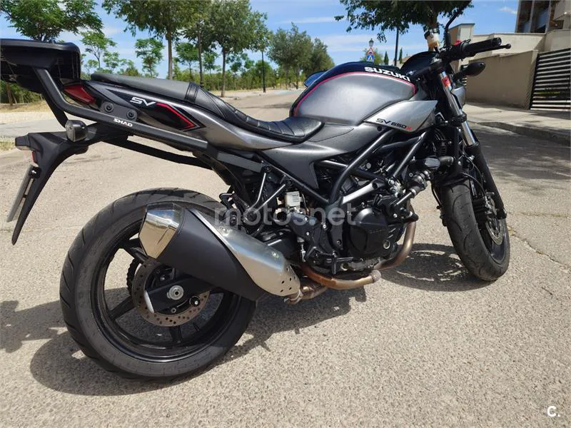 Suzuki SV 650 – Vista 3