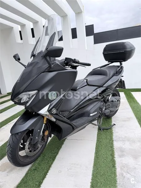 Yamaha TMAX 530 – Vista 3