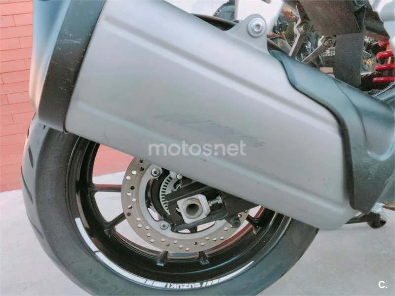 Suzuki V-Strom 1000 – Vista 10