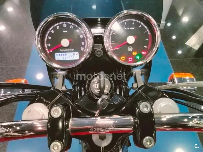 Royal Enfield Interceptor 650 – Vista 18