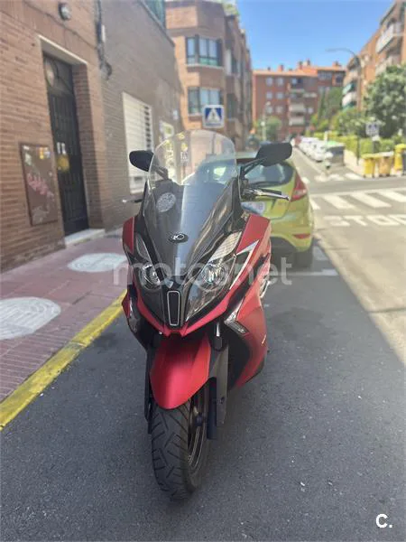 Kymco Super Dink 125 – Vista 3
