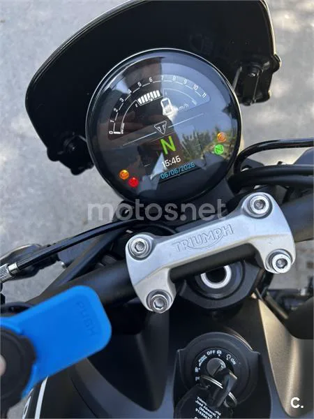 Triumph Trident 660 – Vista 6
