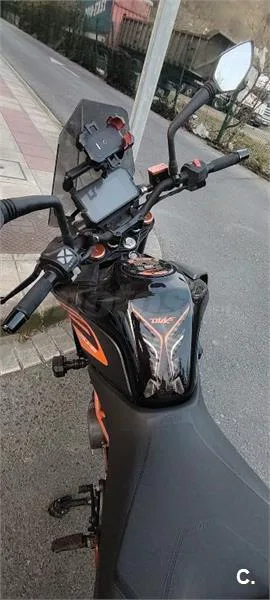 KTM 125 – Vista 3
