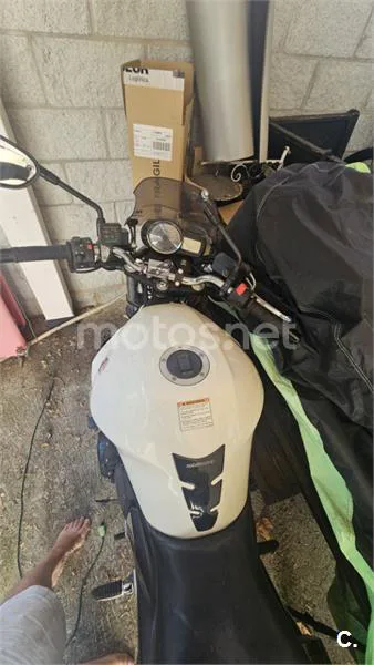 Suzuki Bandit 650 - Vista 4