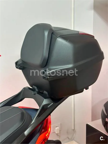 Yamaha XMAX 300 – Vista 15