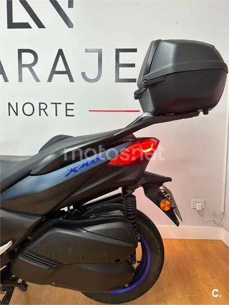 Yamaha XMAX 300 – Vista 7