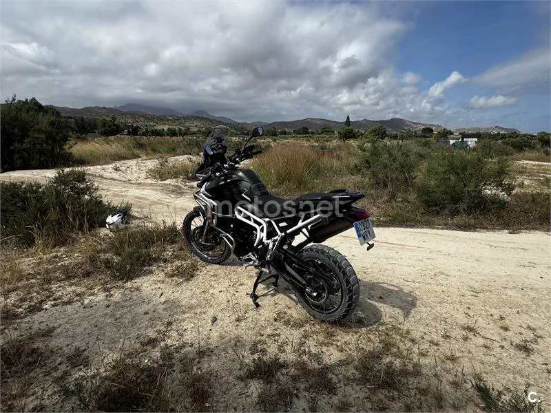 Triumph Tiger 900 – Vista 2