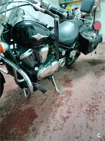 Kawasaki VN900 Custom - Vista 4