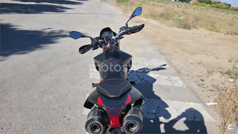 Aprilia Dorsoduro 900 - Vista 7