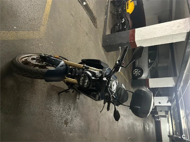 Honda CB 125 R – Vista 2