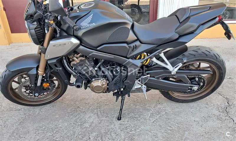 Honda CB 650 R – Vista 7