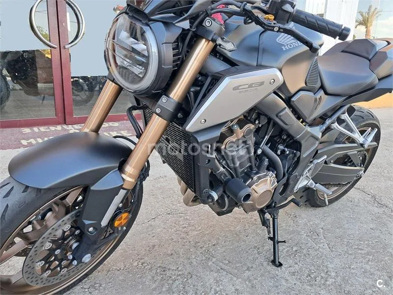 Honda CB 650 R – Vista 9