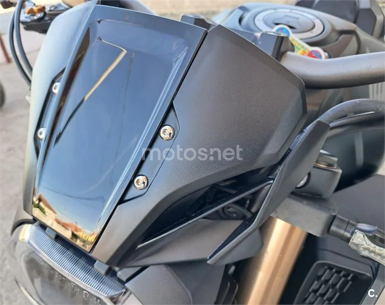 Honda CB 650 R – Vista 10
