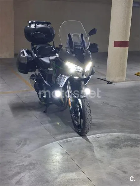 Kawasaki Versys 1100 – Vista 4