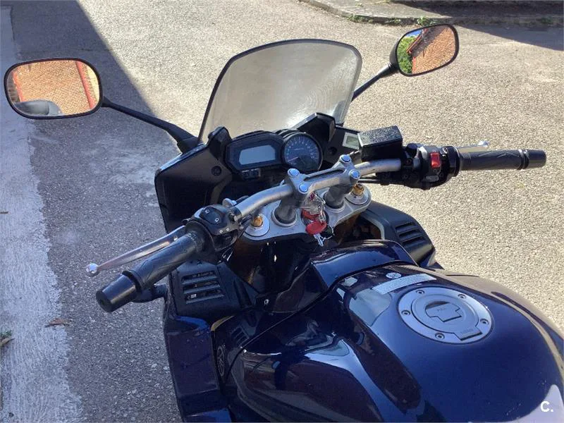 Yamaha FZ1 Fazer – Vista 4