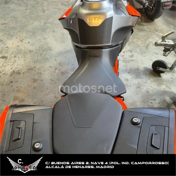 KTM 1290 Super Duke GT – Vista 5