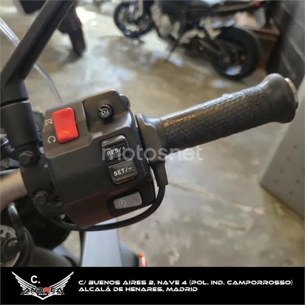 KTM 1290 Super Duke GT – Vista 9