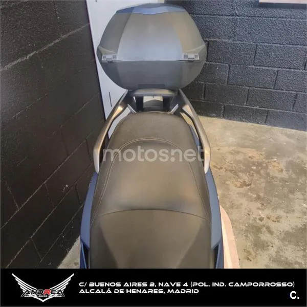 Kymco X-Town CT 300 – Vista 6