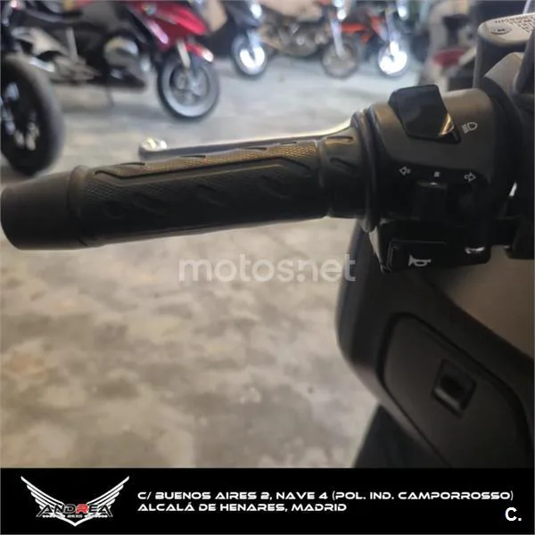 Kymco X-Town CT 300 – Vista 9