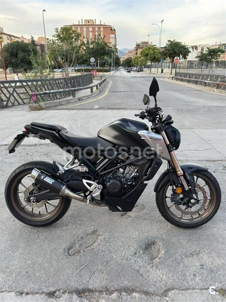 Honda CB 125 R – Vista 3