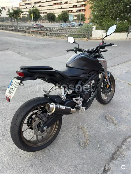 Honda CB 125 R – Vista 4