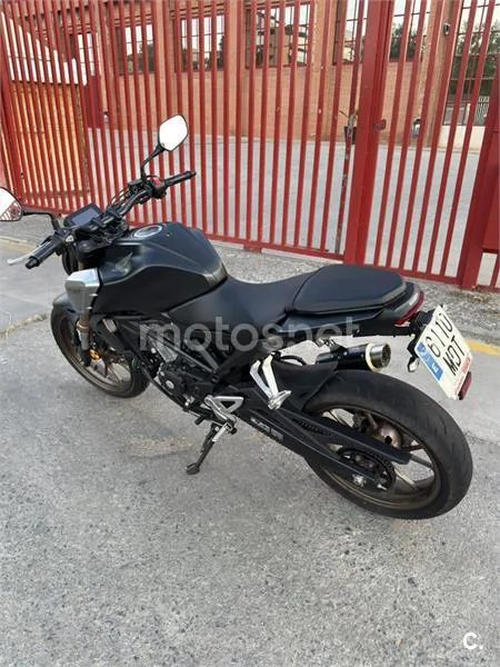 Honda CB 125 R – Vista 6