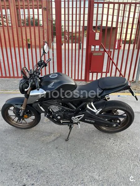 Honda CB 125 R – Vista 7