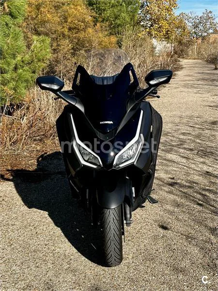 Honda Forza 350 – Vista 4
