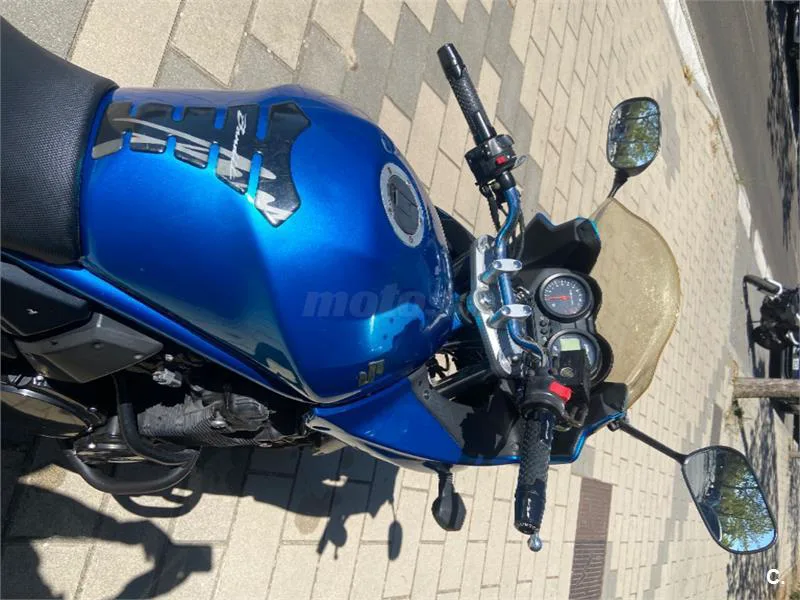 Suzuki Bandit 650 S – Vista 3
