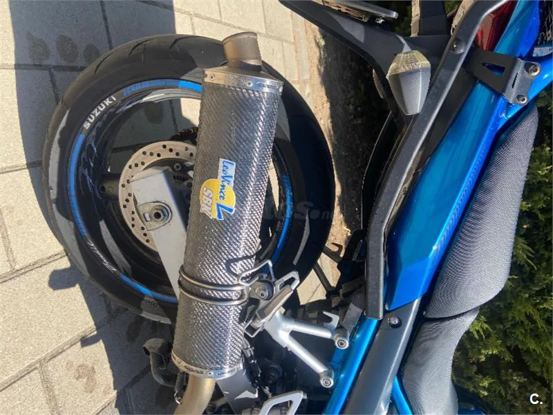 Suzuki Bandit 650 S – Vista 4