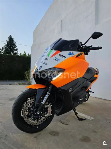 Yamaha TMAX 560 – Vista 6