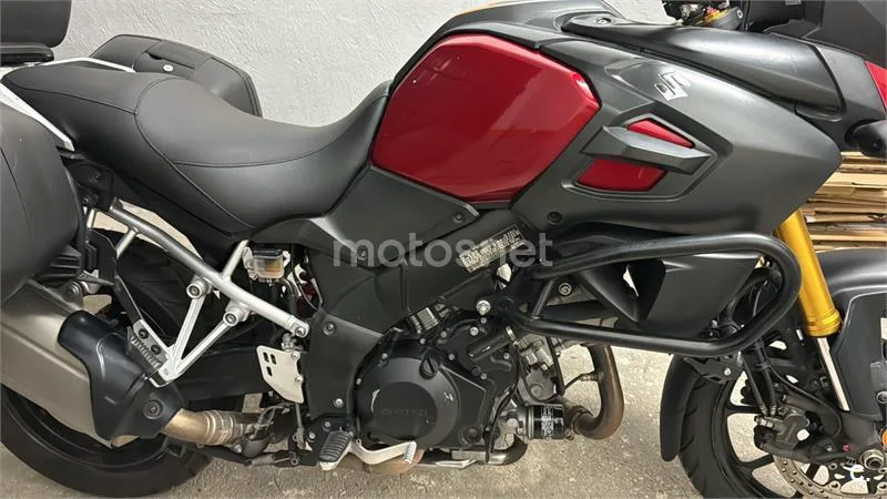 Suzuki V-Strom 1000 – Vista 10