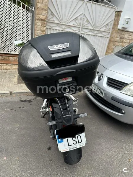 Honda CB 650 R – Vista 4
