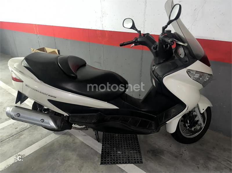 Suzuki Burgman 125 – Vista 5