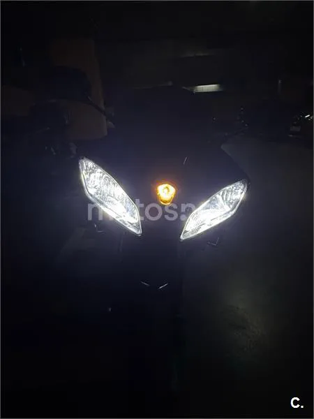 Yamaha R6 – Vista 9