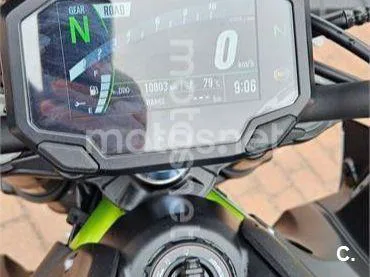 Kawasaki Z900 - Vista 3
