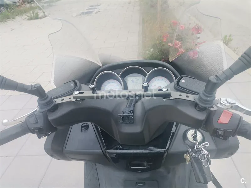 Kymco Super Dink 125 – Vista 2