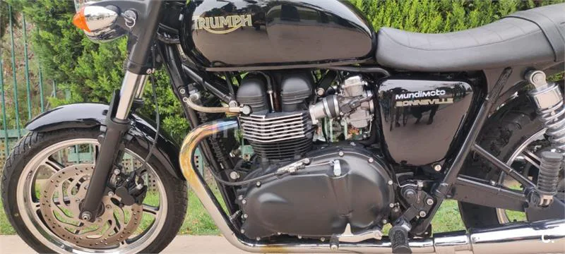 Triumph Bonneville 900 – Vista 3