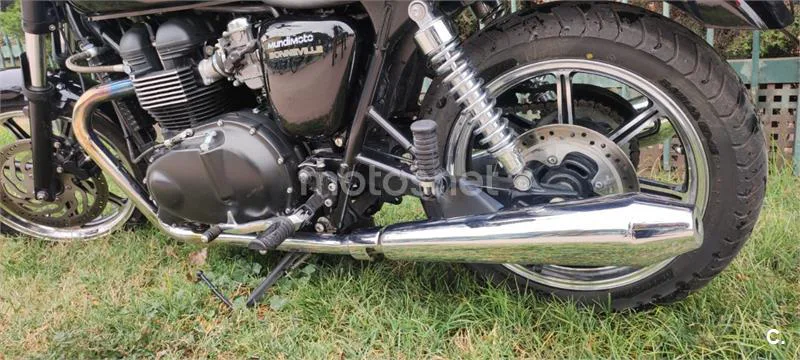 Triumph Bonneville 900 – Vista 8