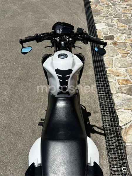 Yamaha YS125 – Vista 3
