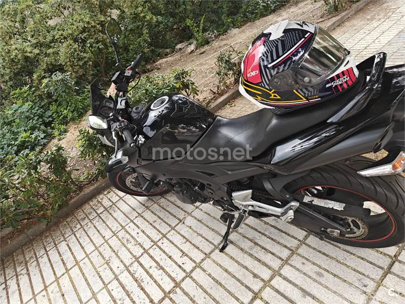 Suzuki GSR600 - Vista 7